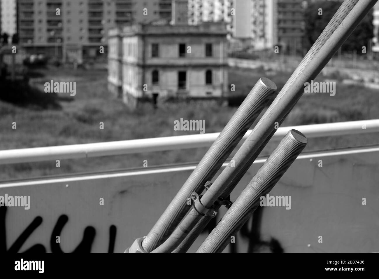 Load bearing structures Black and White Stock Photos & Images - Alamy