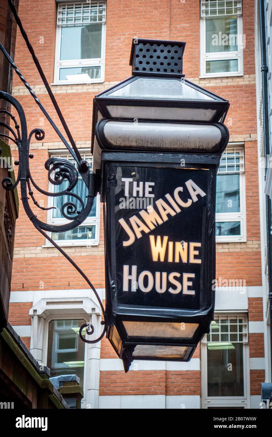 The Jamaica Wine House in the City of London Stock Photo Alamy