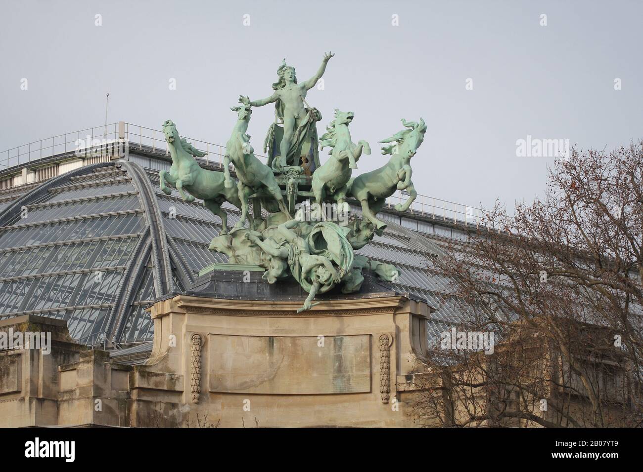 Quadriga by Georges Recipon, Grand Palais. Copper sculpture in the baroque style representing Harmony Triumphing Over Discord Stock Photo