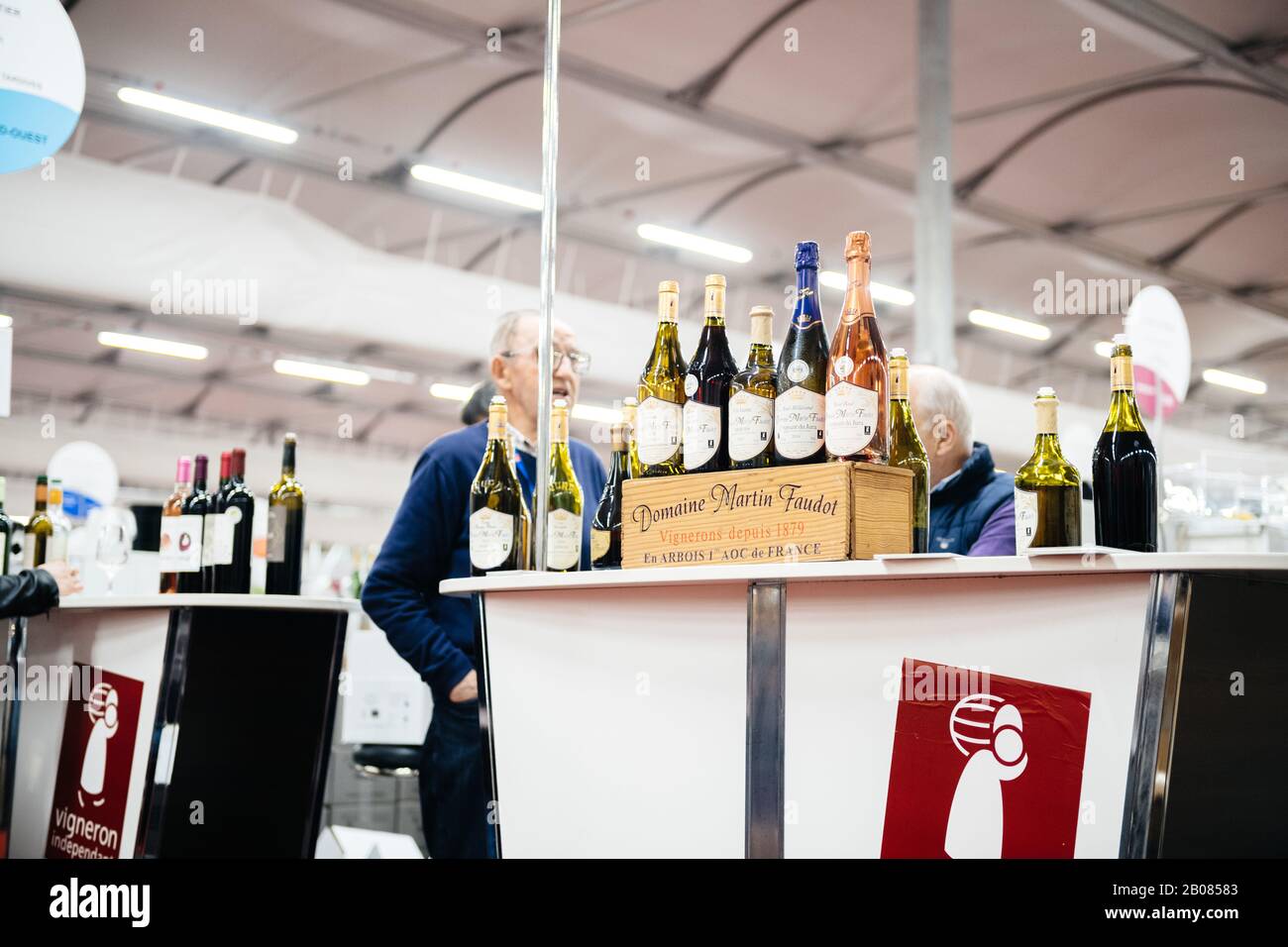 Vigneron indépendant hi-res stock photography and images - Alamy