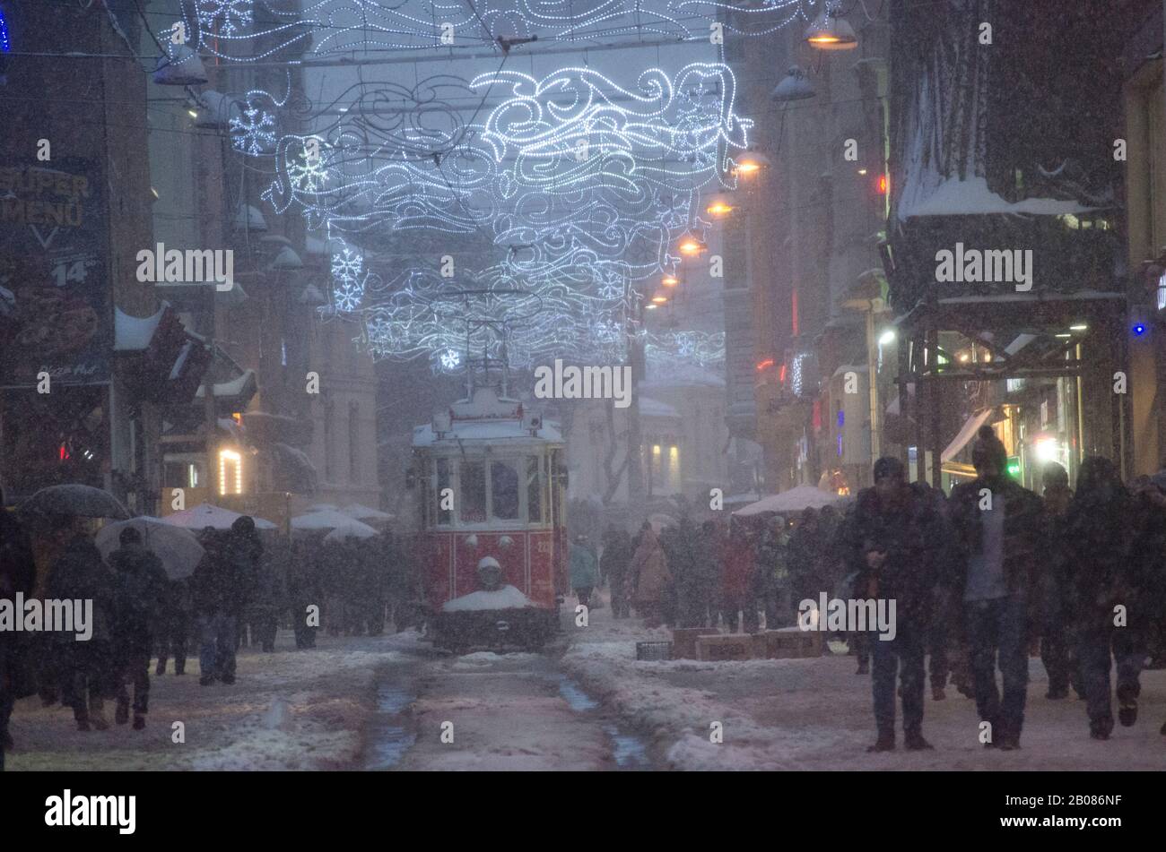 snowy ❄ . . . . #Istanbul #turkey #taksim #snow #love #life #guys