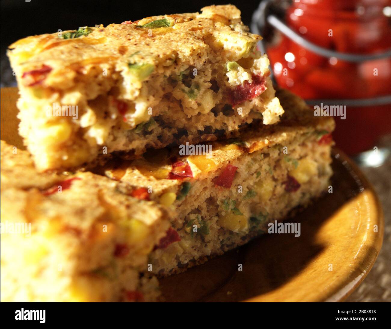 Skillet corn bread hi-res stock photography and images - Alamy