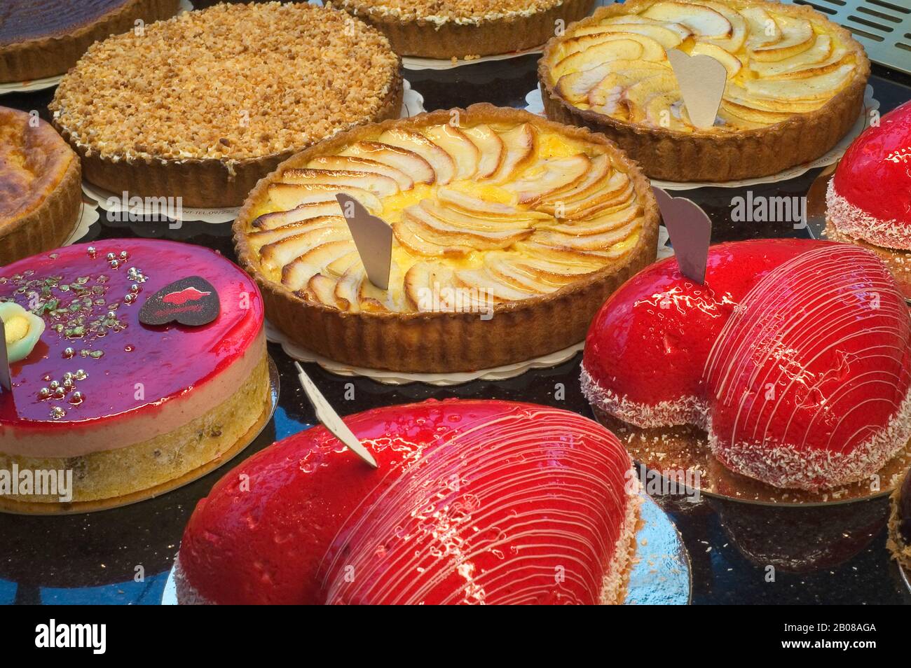 Pastries and apple pies on display in pastry shop / bakery Stock Photo