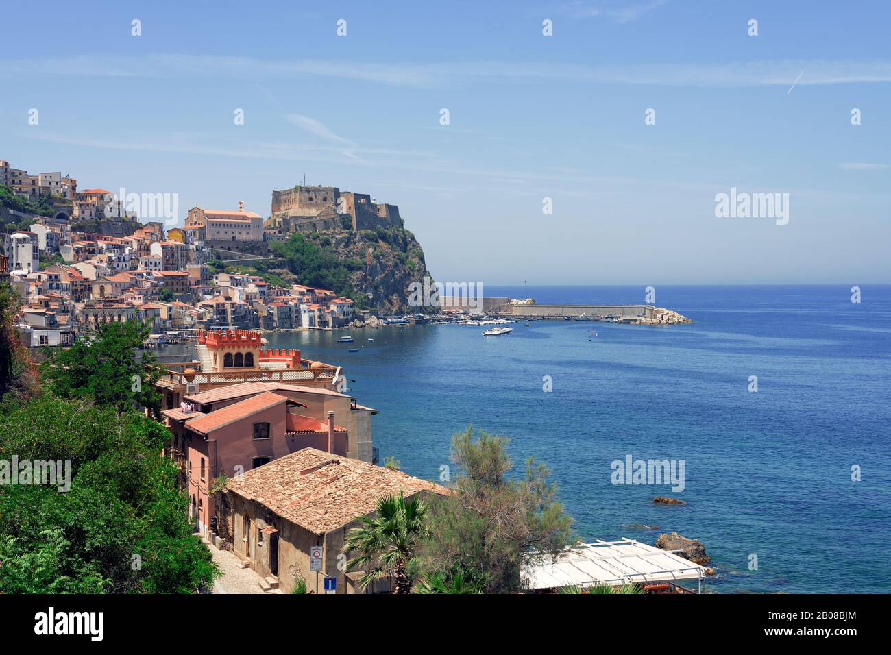 Calabria mediterranean italy view village hi-res stock photography and ...