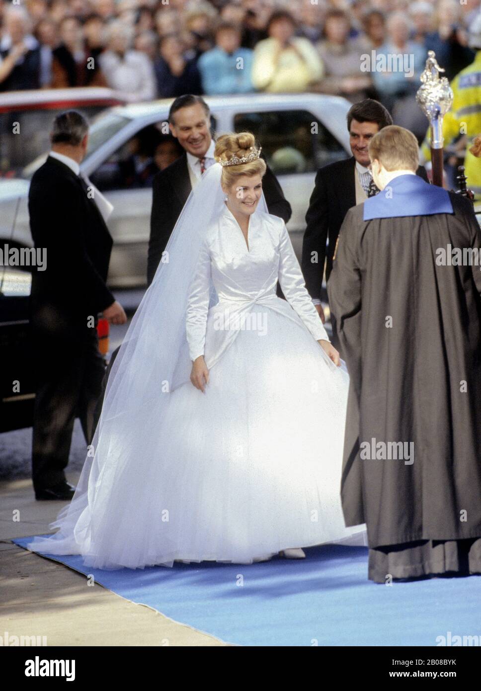 The Hon. Serena Stanhope (now Viscountess Linley) arrives at St Margaret's Church for her marriage to Viscount Linley, London, England 08.10.93 Stock Photo