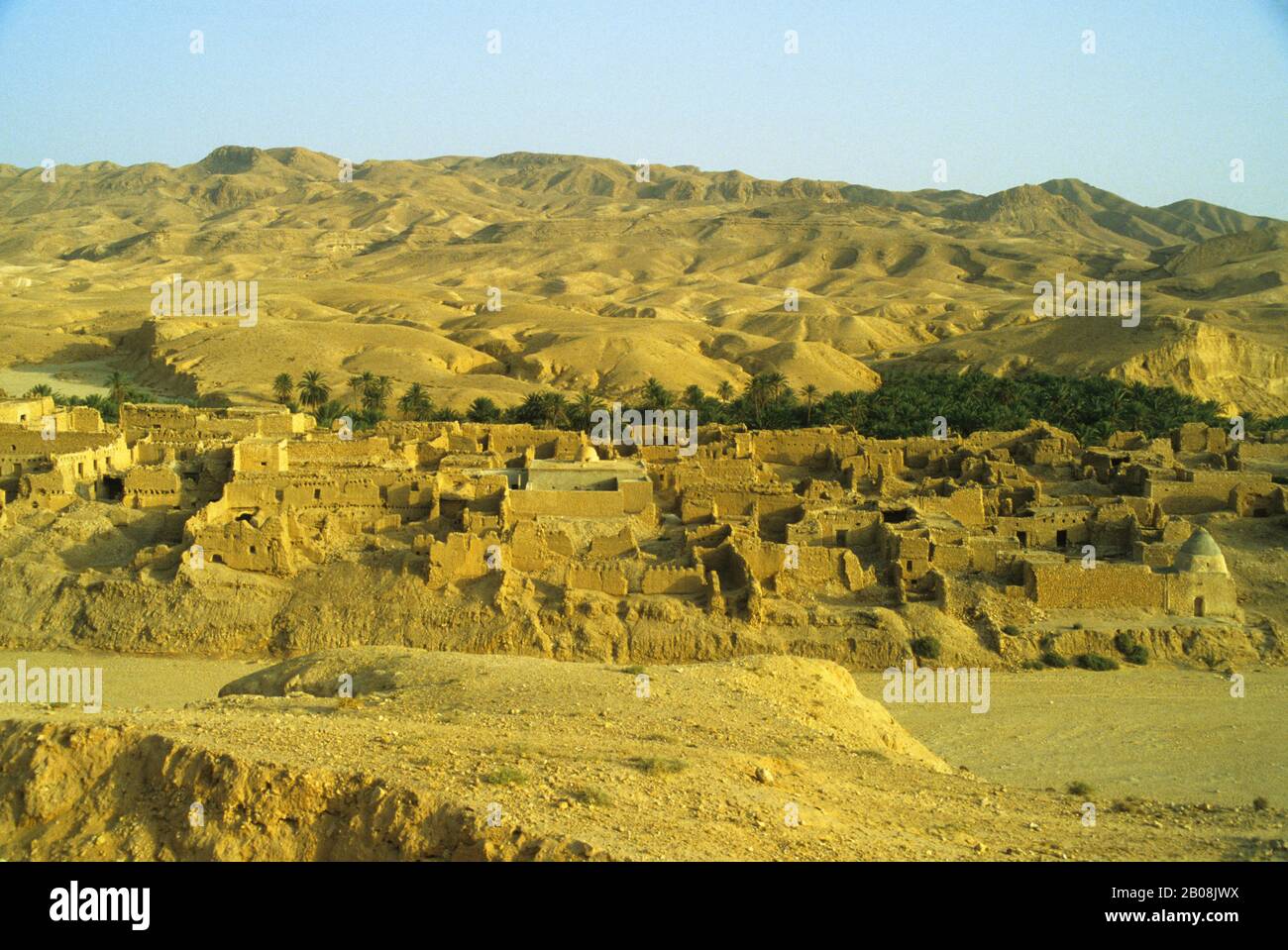 AFRICA, TUNISIA, SAHARA DESERT, OLD VILLAGE OF TAMERZA Stock Photo