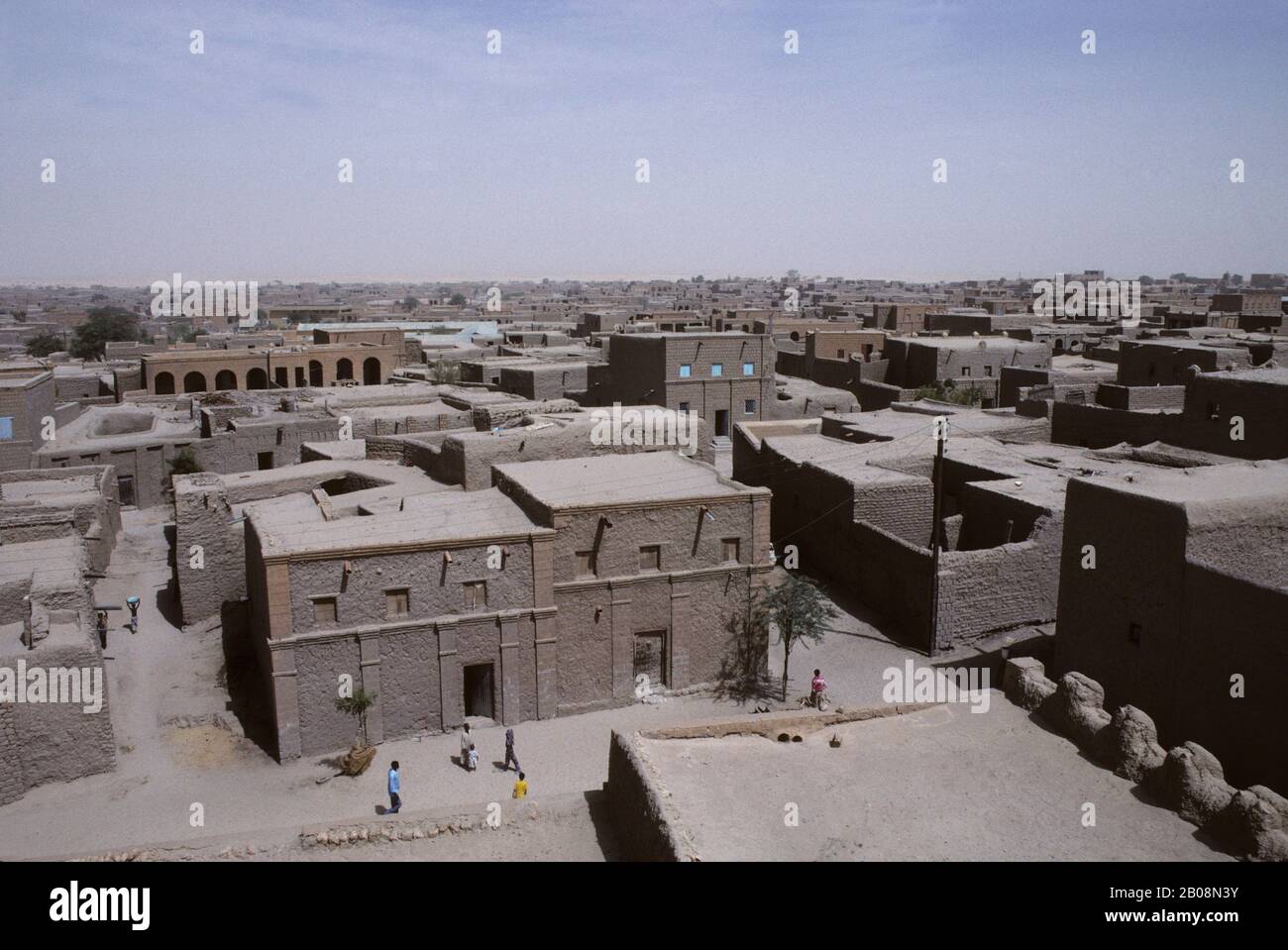 MALI, TIMBUKTU, OVERVIEW OF TOWN, MUDBRICK BUILDINGS Stock Photo