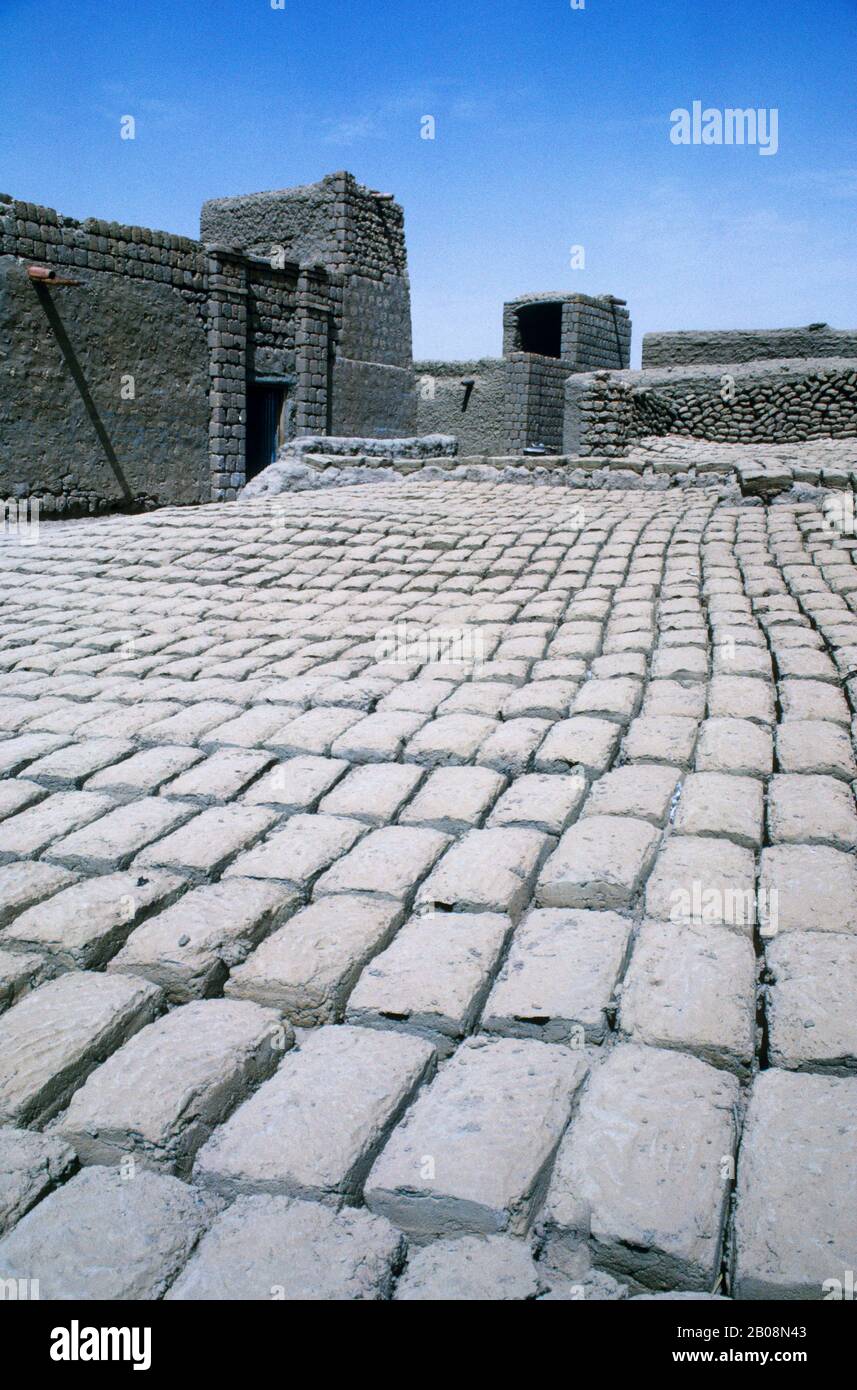 Bricks drying in sun hi-res stock photography and images - Alamy