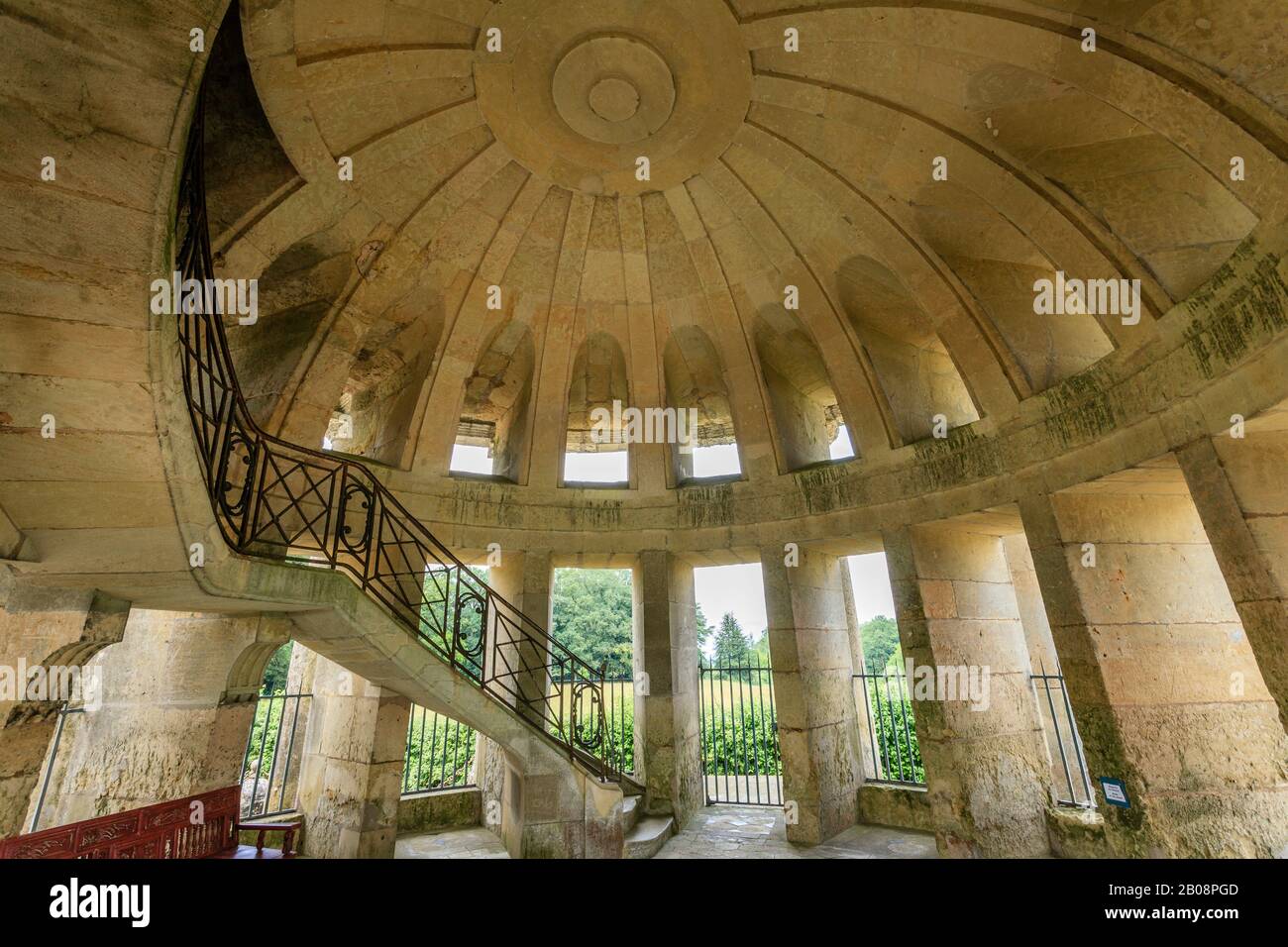 France, Indre et Loire, Loire Valley listed as World Heritage by UNESCO, Amboise, Pagode de Chantaloup, ground floor and vaulted ceiling of the pagoda Stock Photo