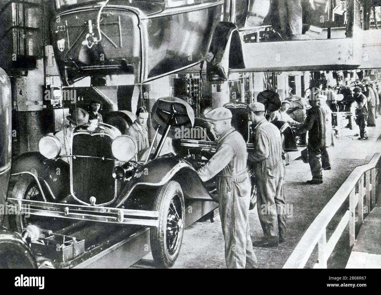 FORD MOTORS ASSEMBLY LINE 1928 at Dearborn, Michigan Stock Photo