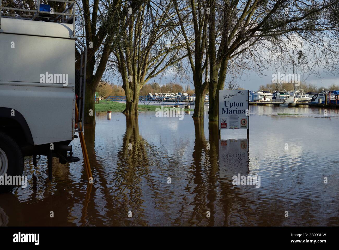 Flooding river severn upton upon hi-res stock photography and images ...