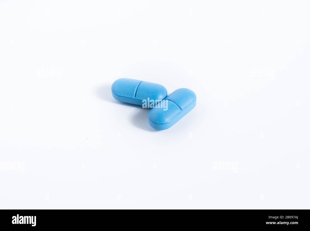 Viagra pill capsule blue hi-res stock photography and images - Alamy