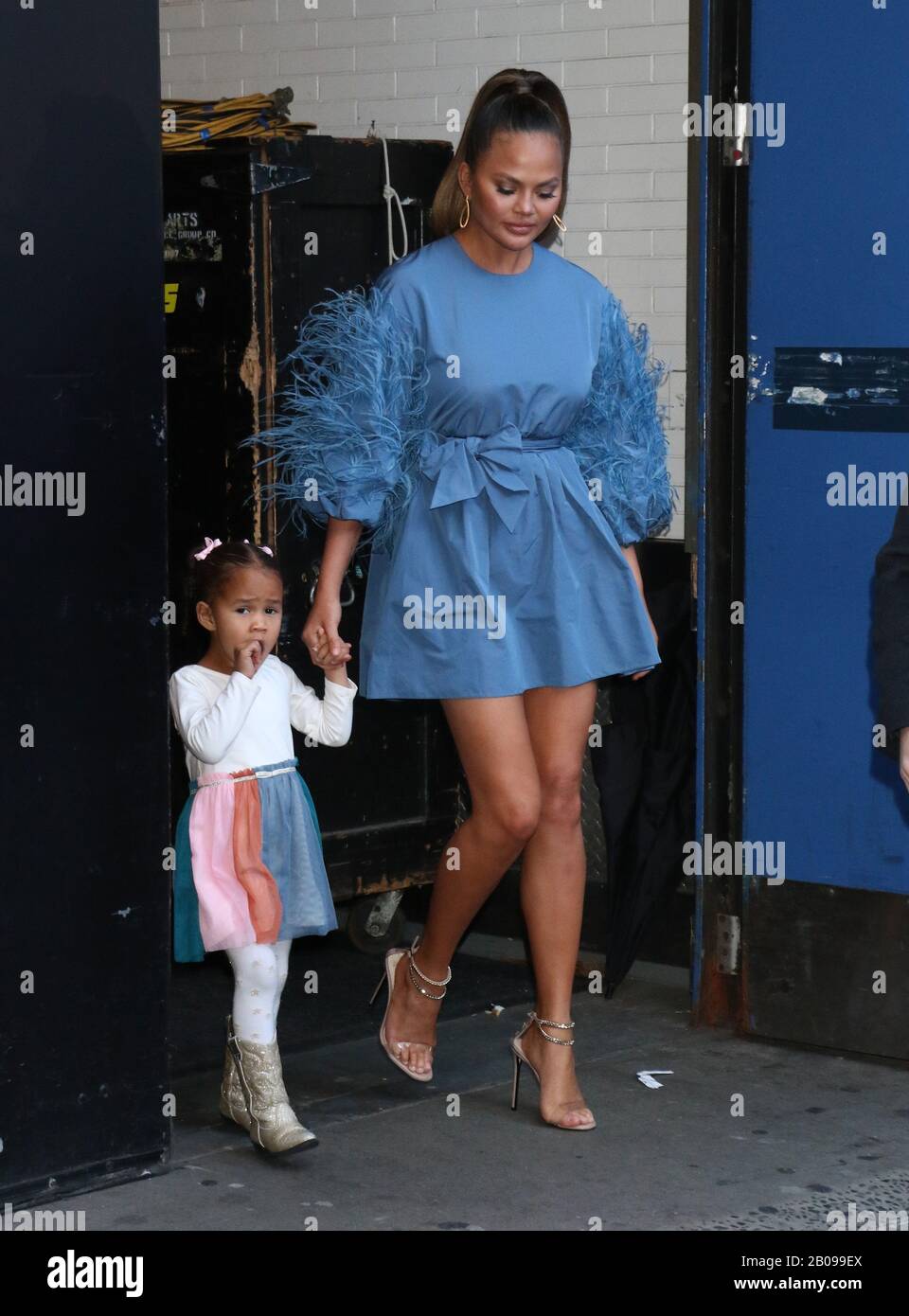 Luna simone stephens hires stock photography and images Alamy