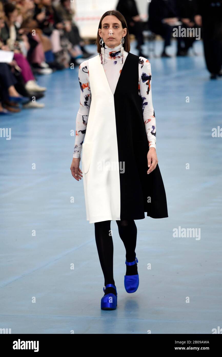 Milan Fashion Week, Woman Fall Winter. 2020 2021 Milan, Women's Fashion ...