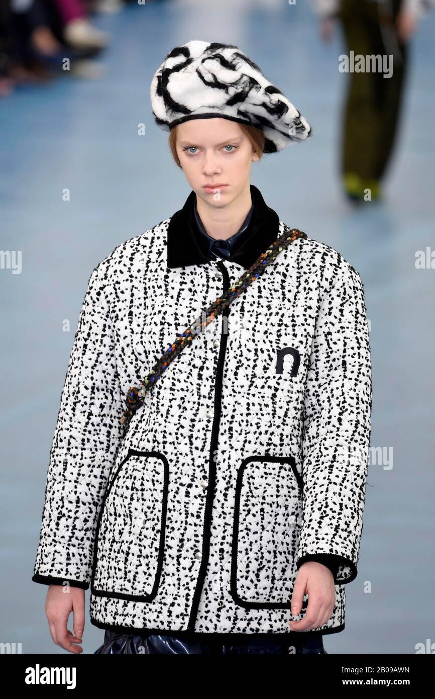 Milan Fashion Week, Woman Fall Winter. 2020 2021 Milan, Women's Fashion ...