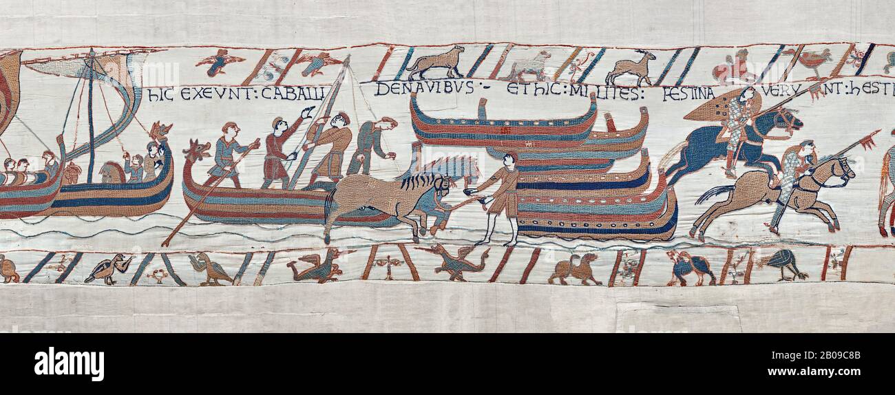 Bayeux Tapestry scene 39:  Horses are disembarked in England from Duke Williams invasion fleet. BYX39 Stock Photo