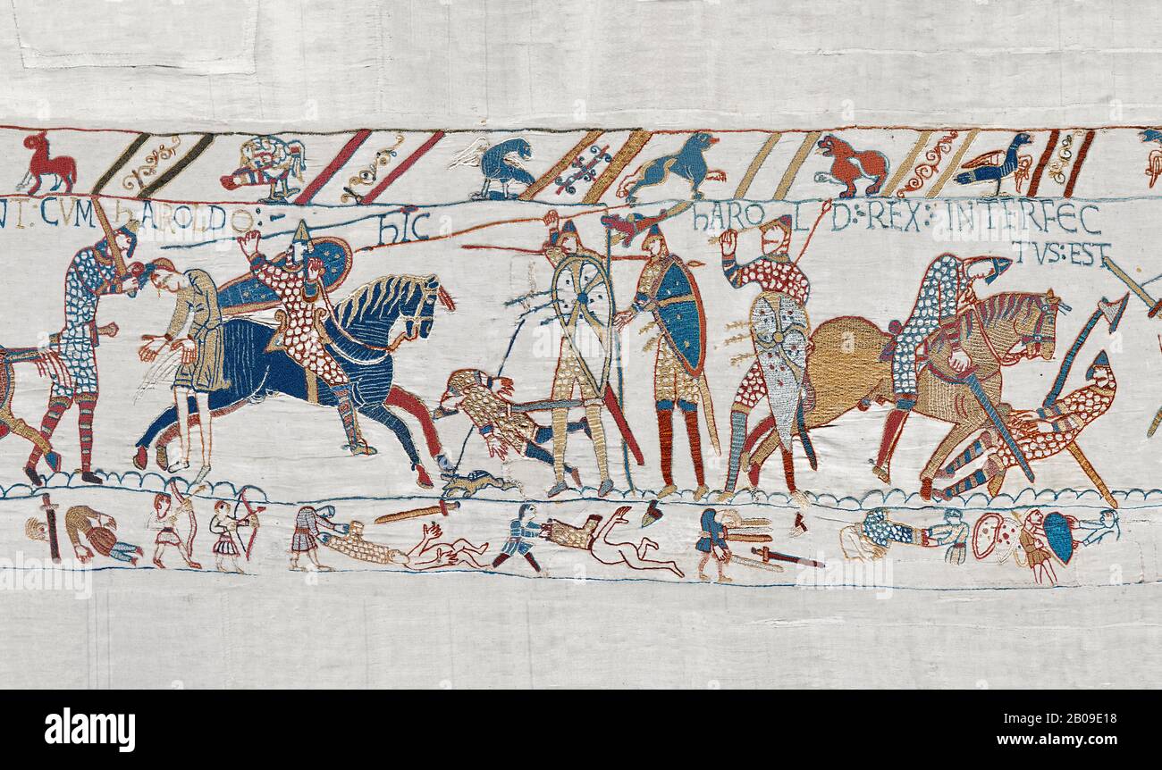 Bayeux Tapestry scene 57: King Harold is killed by an arrow in his eye as he looses the Battle of Hastings.  BYX57 Stock Photo