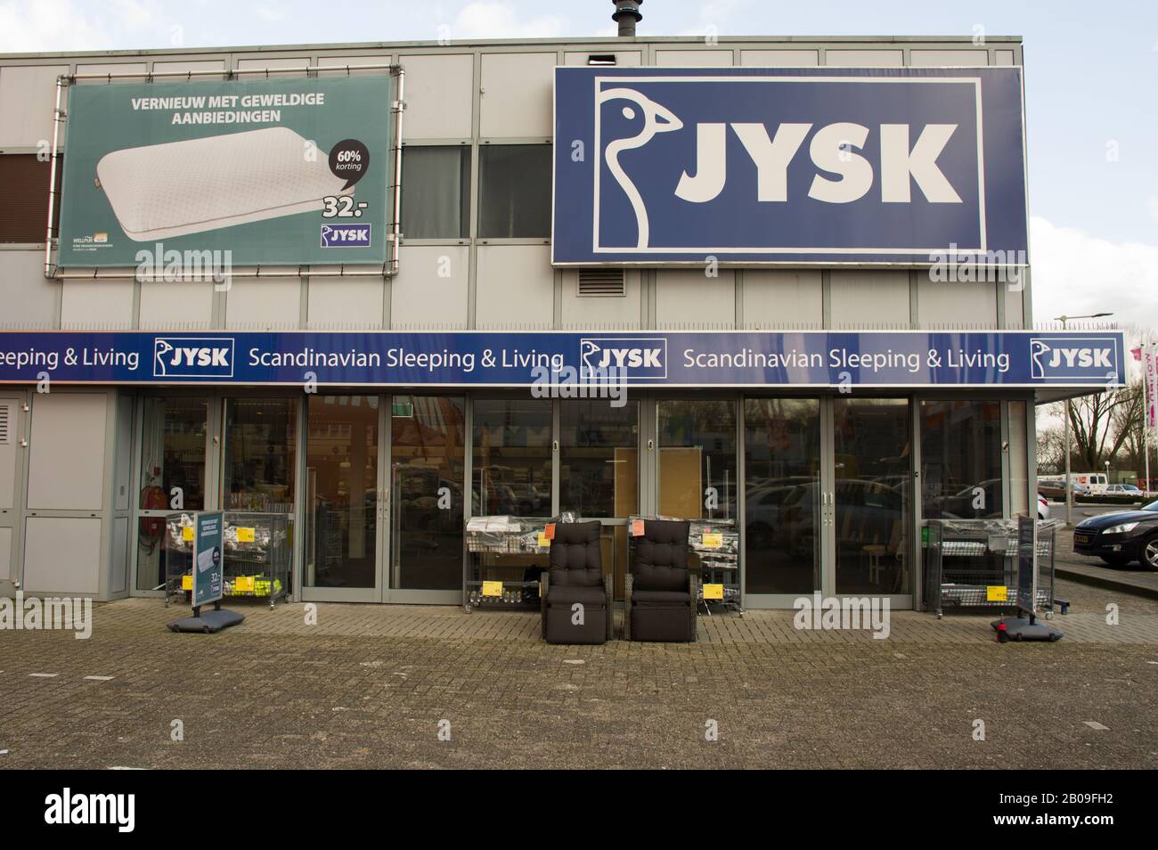 Arnhem, Netherlands - February 12, 2020: Entrance of a Jysk store. Jysk Jysk  is a danish retail chain, selling household goods such as mattresses, fur  Stock Photo - Alamy