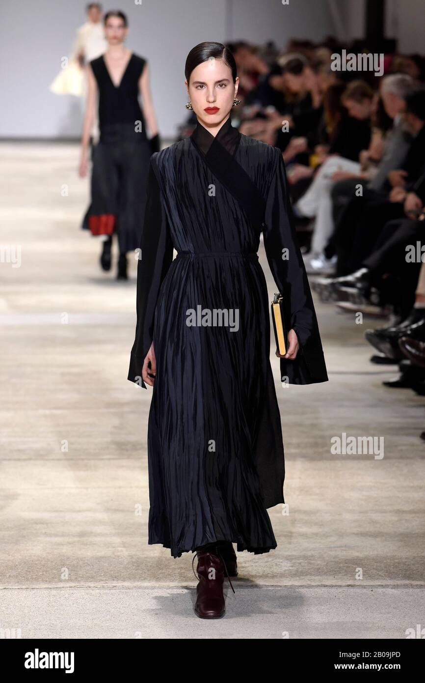 Milan, Italy. 19th Feb, 2020. Milan Fashion Week, Woman Fall Winter. 2020  2021 Milan, Women's Fashion Autumn Winter 2020 2021. Jil Sander catwalk  Pictured: Model Credit: Independent Photo Agency/Alamy Live News Stock  Photo - Alamy