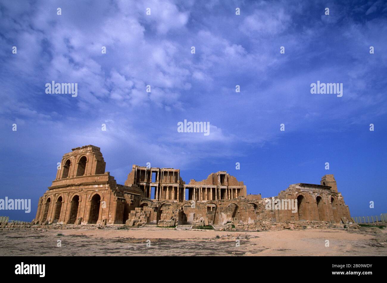 LIBYA, NEAR TRIPOLI, SABRATHA, ROMAN THEATRE (2ND CENTURY AD) Stock Photo