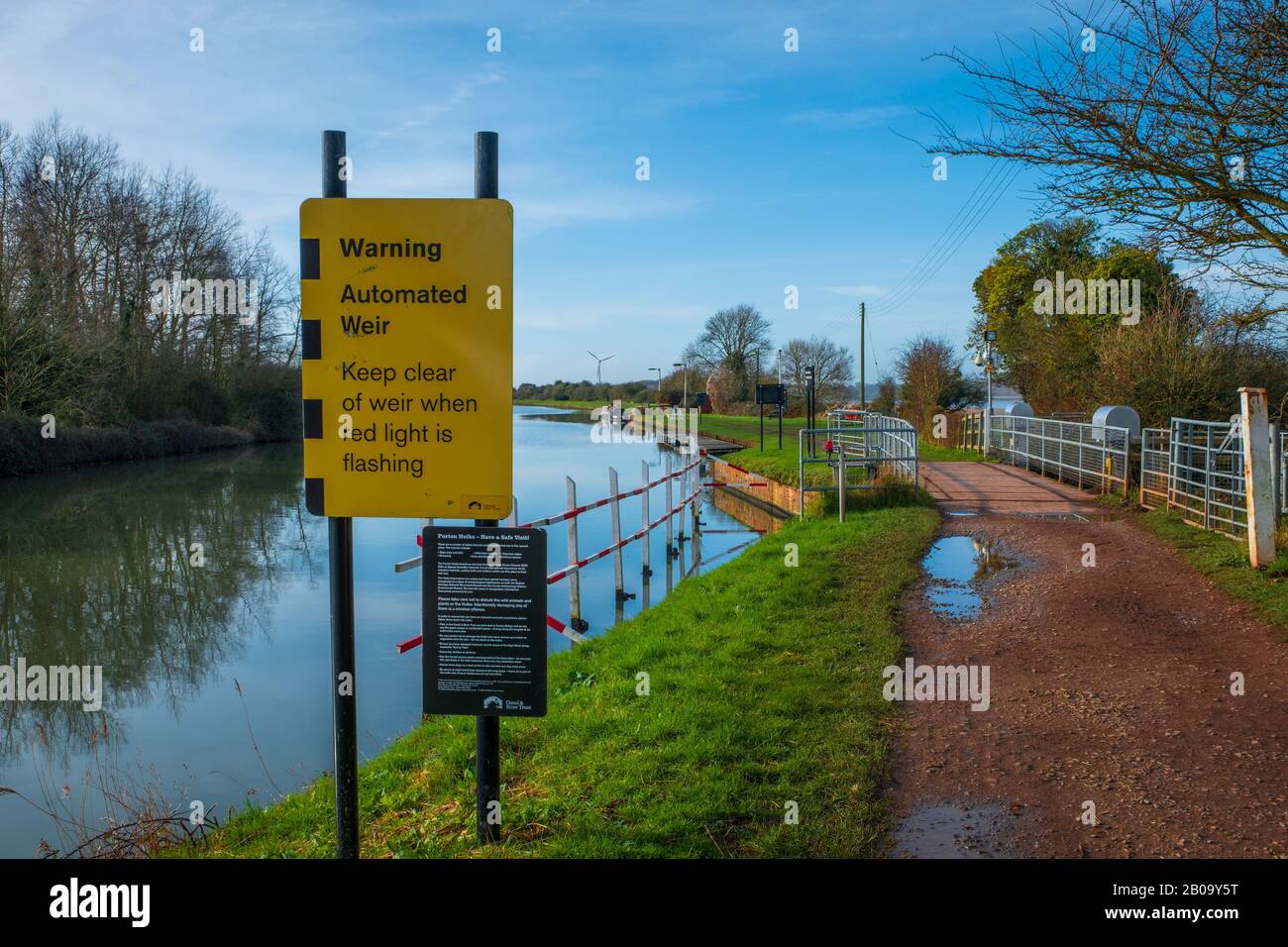 An automatic weir on the Gloucester and Sharpness Canal. Stock Photo