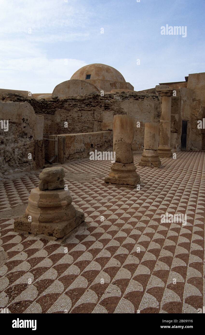 LIBYA, NEAR TRIPOLI, VILLA SILIN, ROMAN, 2ND CENTURY, MOSAICS Stock Photo