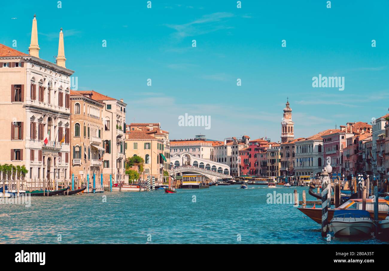 Venice buildings and Rialto Bridge, Italy Stock Photo - Alamy