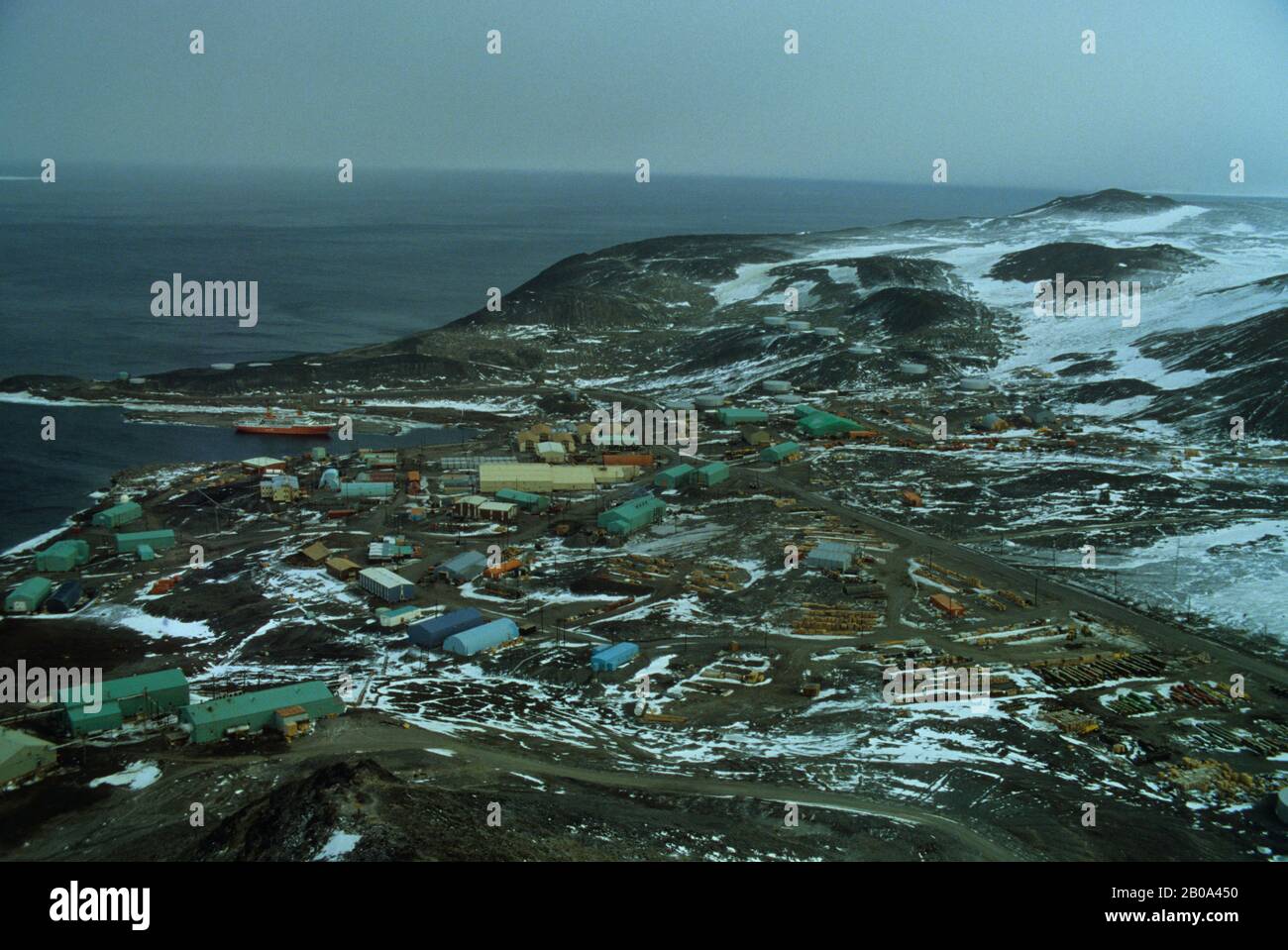 ANTARCTICA, MCMURDO RESEARCH STATION, VIEW FROM OBSERVATION HILL Stock Photo