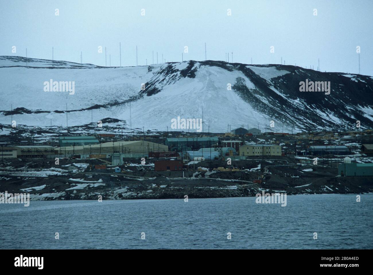 ANTARCTICA, VIEW OF MCMURDO RESEARCH STATION FROM SEA Stock Photo
