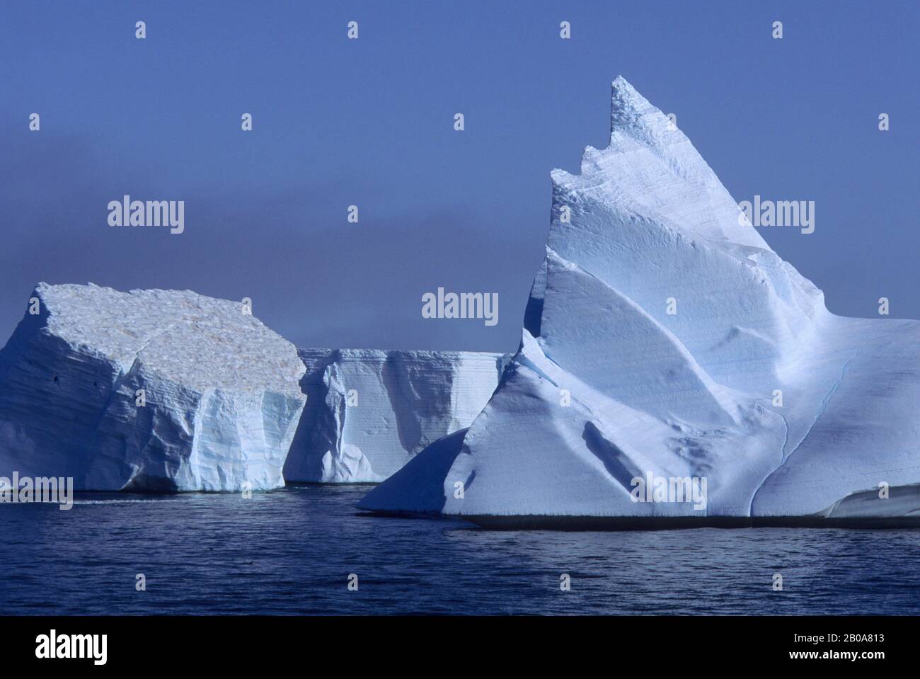 ANTARCTICA SOUTH ORKNEY ISLANDS ICEBERGS Stock Photo Alamy antarctica-south-orkney-islands-icebergs-stock-photo-alamy