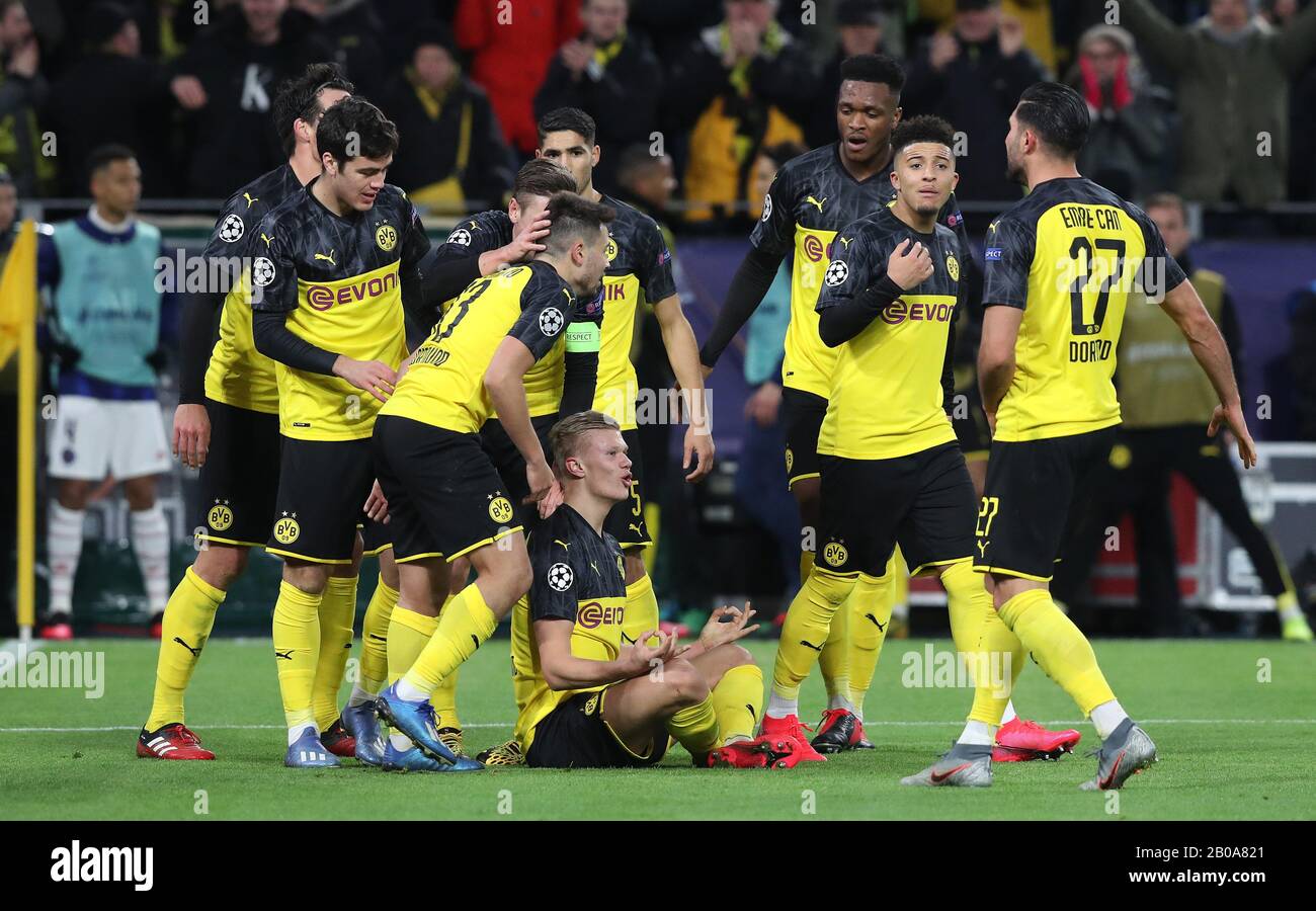 Dortmund Deutschland 18th Feb Firo 02 18 Football Soccer Uefa Champions League Cl Season 19 Round Of 16 First Leg Bvb Borussia Dortmund Psg Paris St Germain 2 1 Bvb Erling Haland