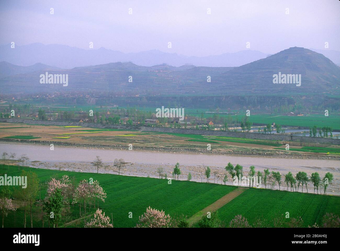 CHINA, SHAANXI PROVINCE, NEAR BAOJI, WEI RIVER VALLEY Stock Photo