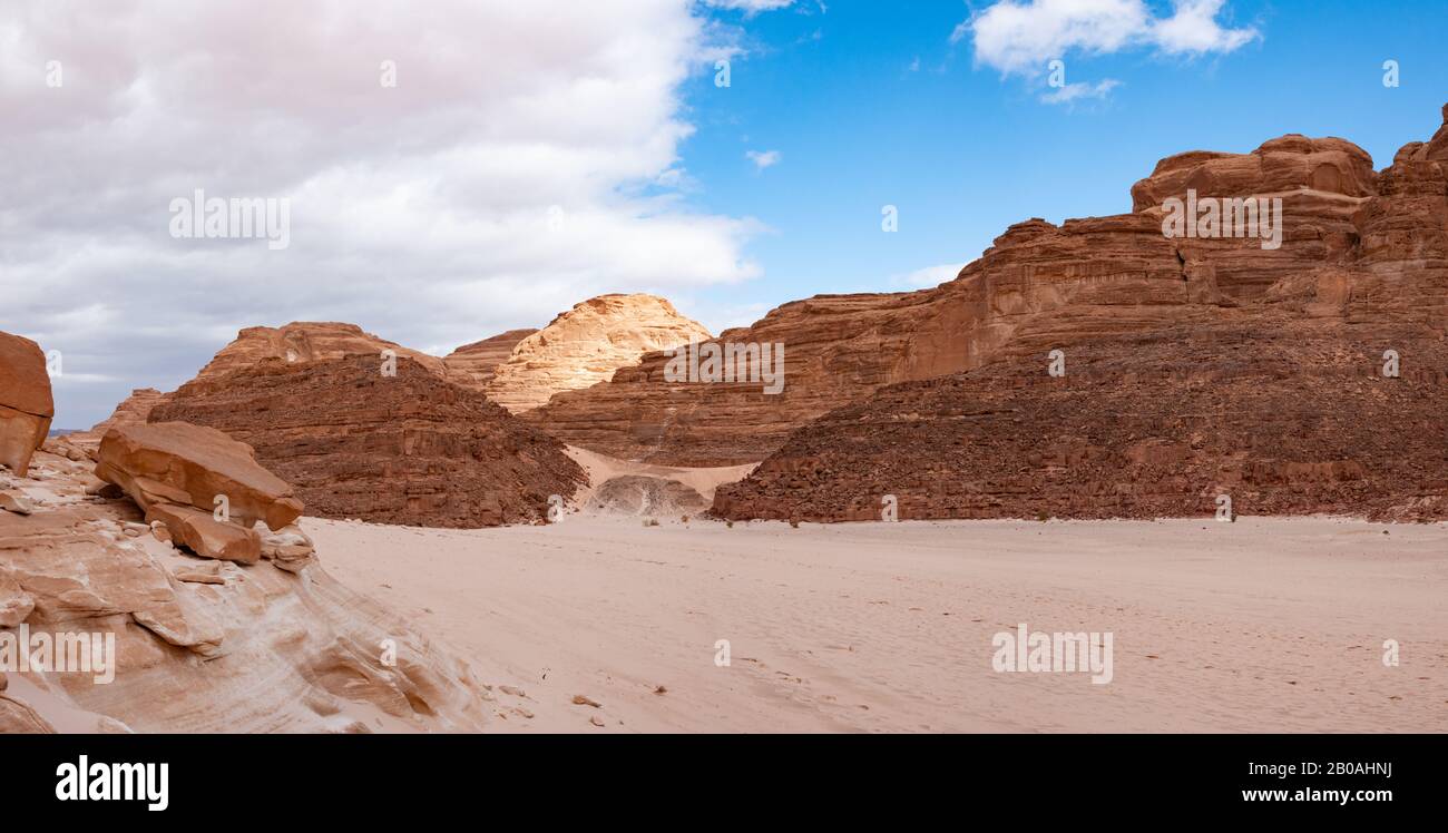 Rocks near White canyon, Egypt, Dahab Stock Photo - Alamy