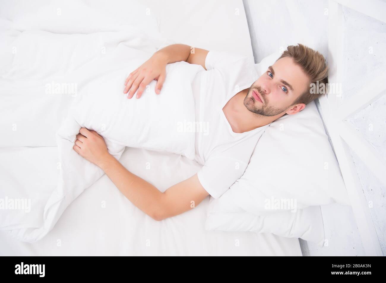 Causes of early morning headache. Migraine headaches. Sleep problems