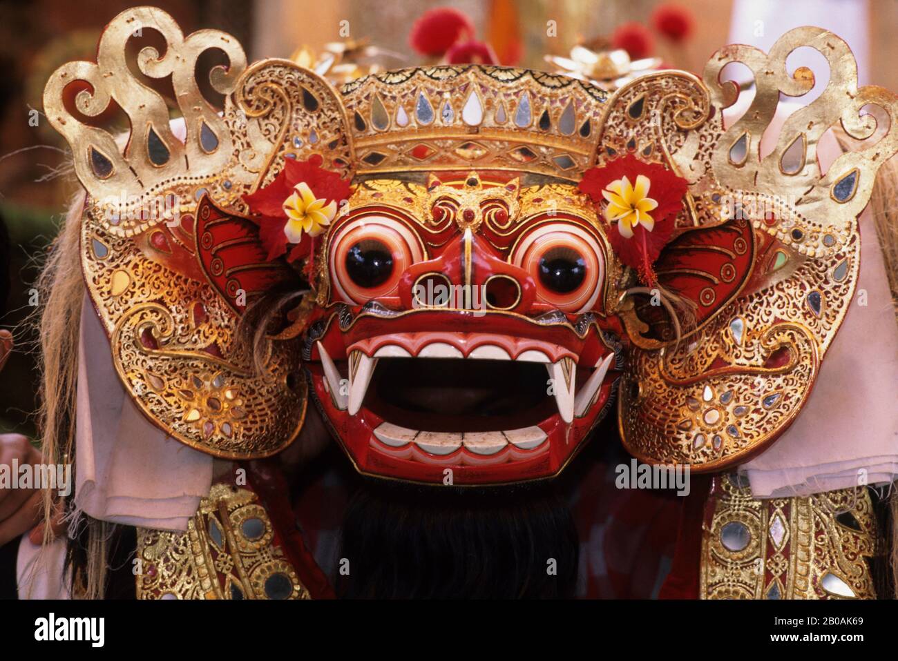 cabriolet pebermynte renhed Dragon mask bali indonesia hi-res stock photography and images - Alamy