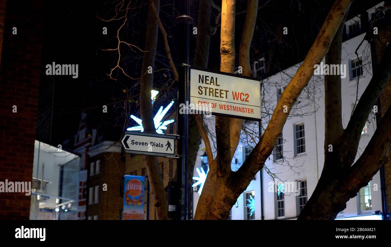 street signs Neal Street and Seven Dials in London - LONDON, ENGLAND ...