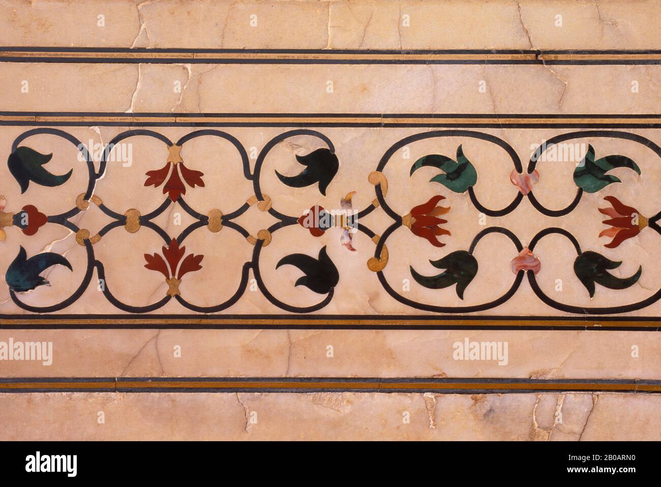 INDIA, AGRA, TAJ MAHAL, WHITE MARBLE INLAY WITH SEMIPRECIOUS STONES ...