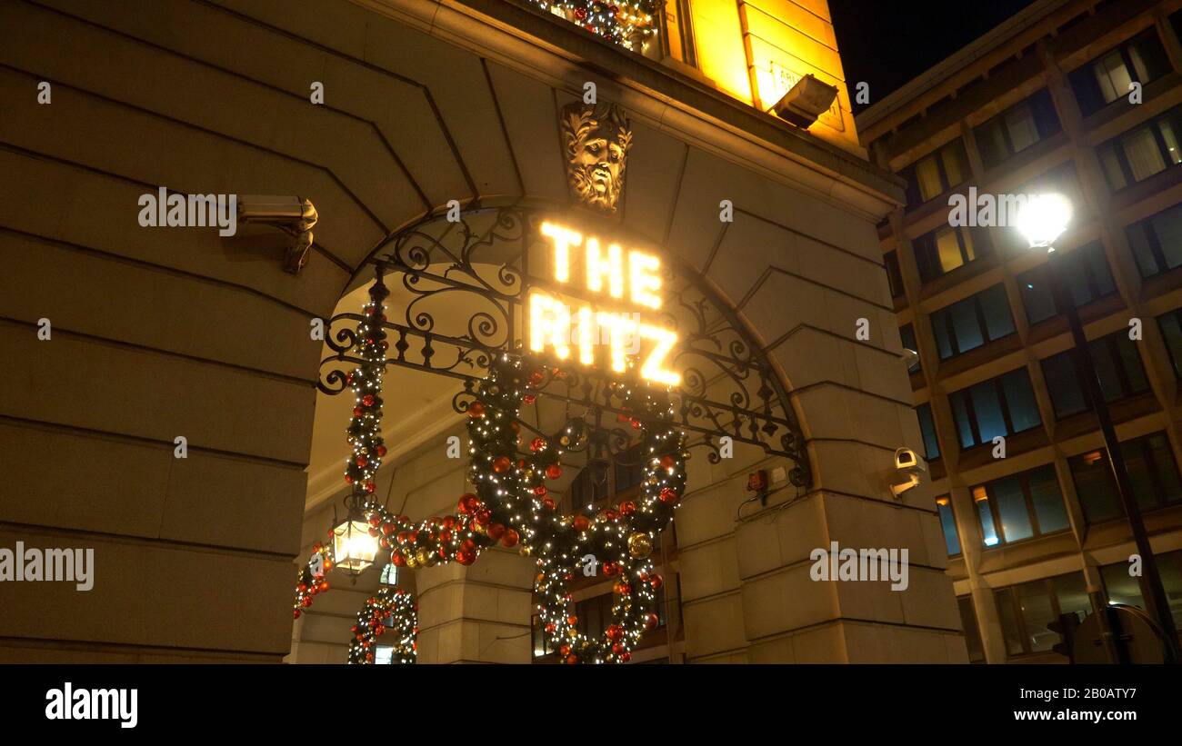 The ritz london vintage hi-res stock photography and images - Alamy