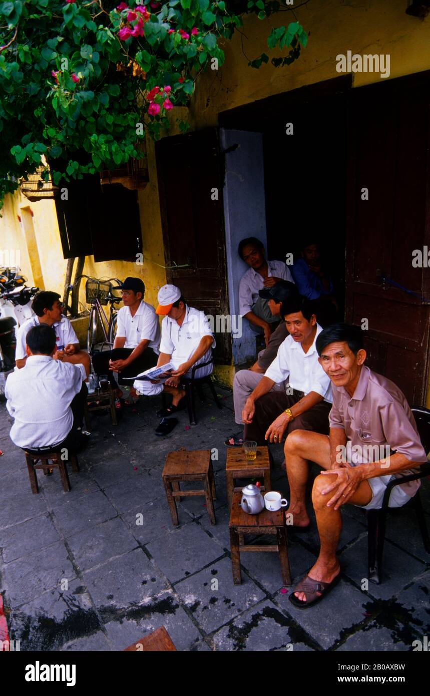 VIETNAM, HOI AN, STREET SCENE, MEN IN CAFE Stock Photo