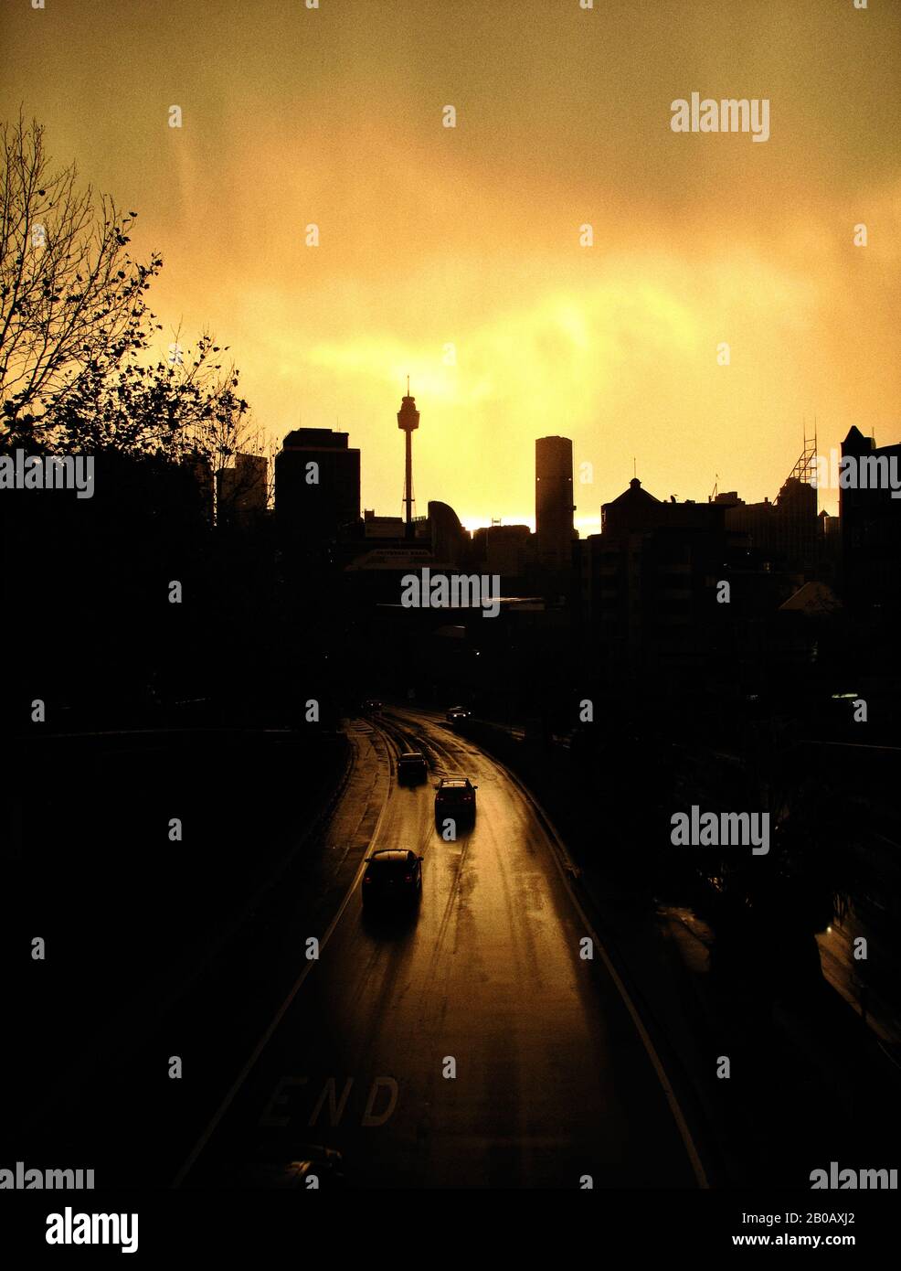 Kings cross at night australia hi-res stock photography and images - Alamy