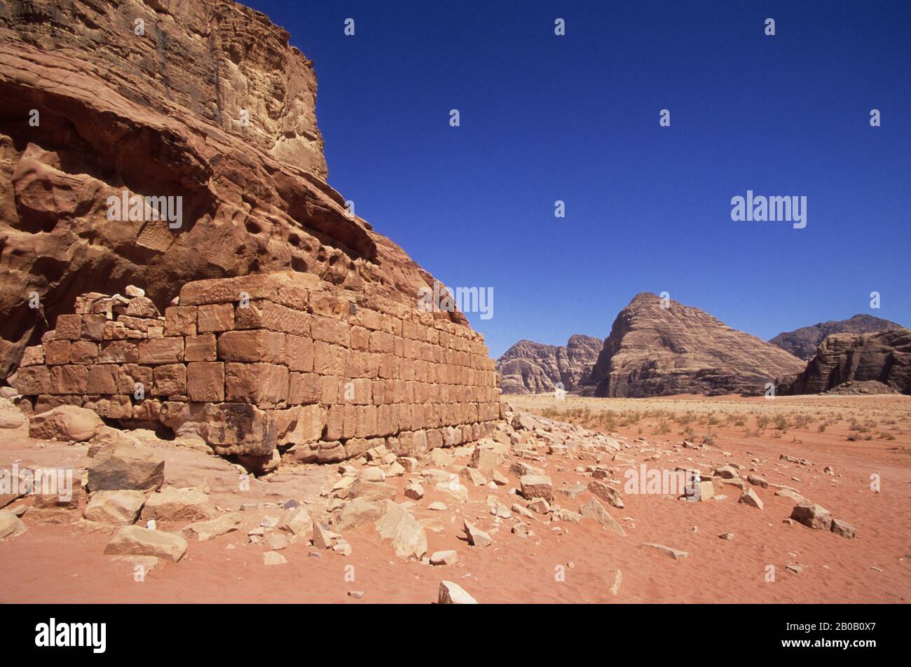 JORDAN, WADI RUM, LAWRENCE'S HOUSE Stock Photo Alamy