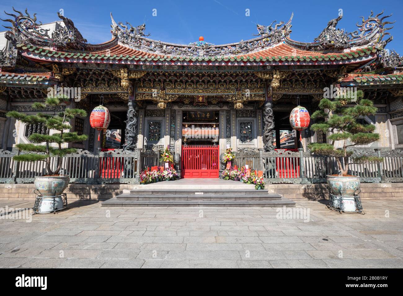 Longshan Temple, Taipei, Taiwan Stock Photo - Alamy