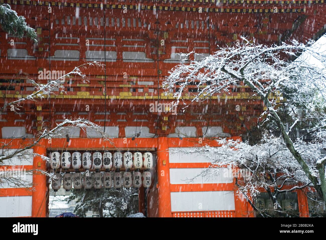 Shinto shrine in snow hi-res stock photography and images - Alamy