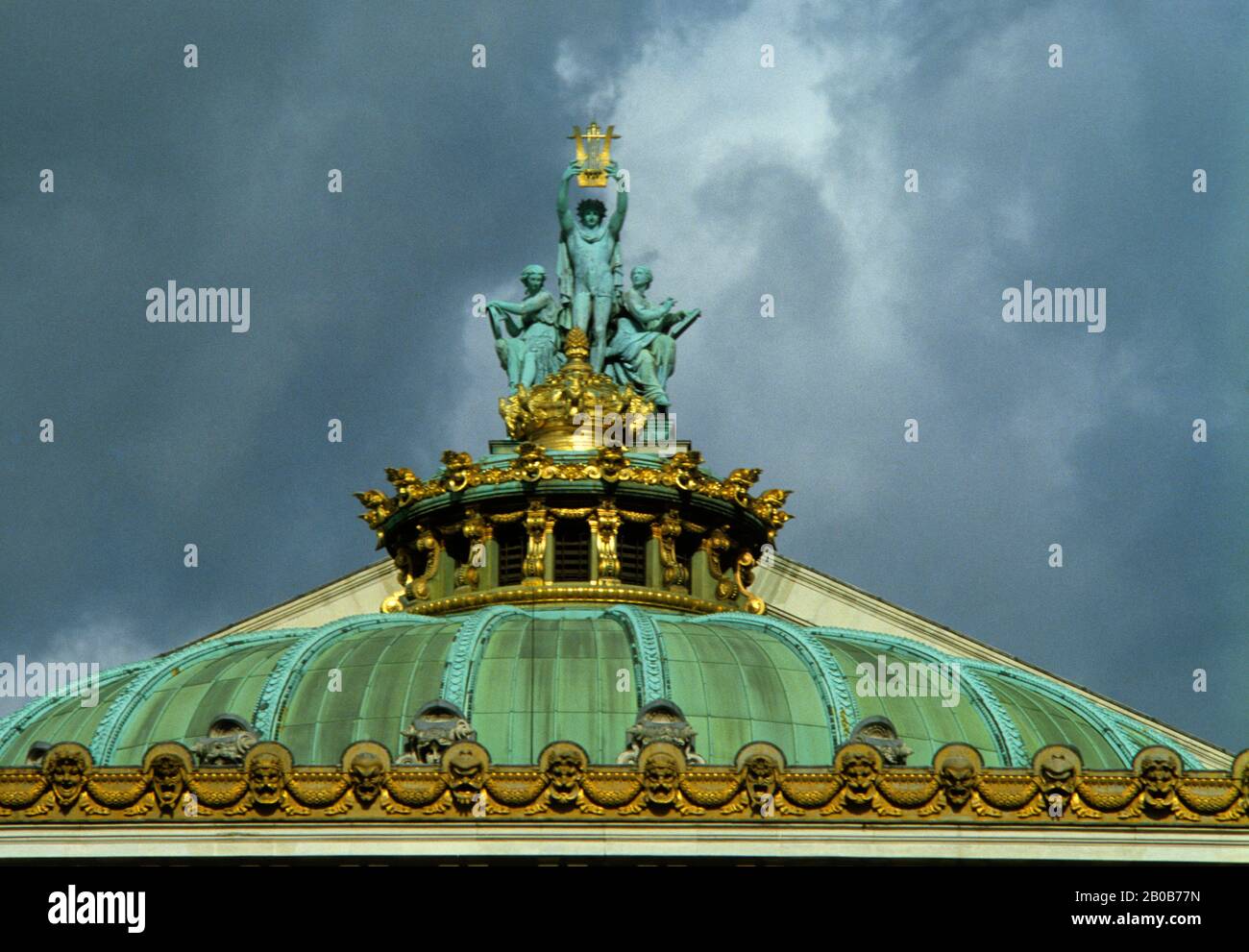 FRANCE, PARIS, OPERA HOUSE, ROOF DETAIL Stock Photo