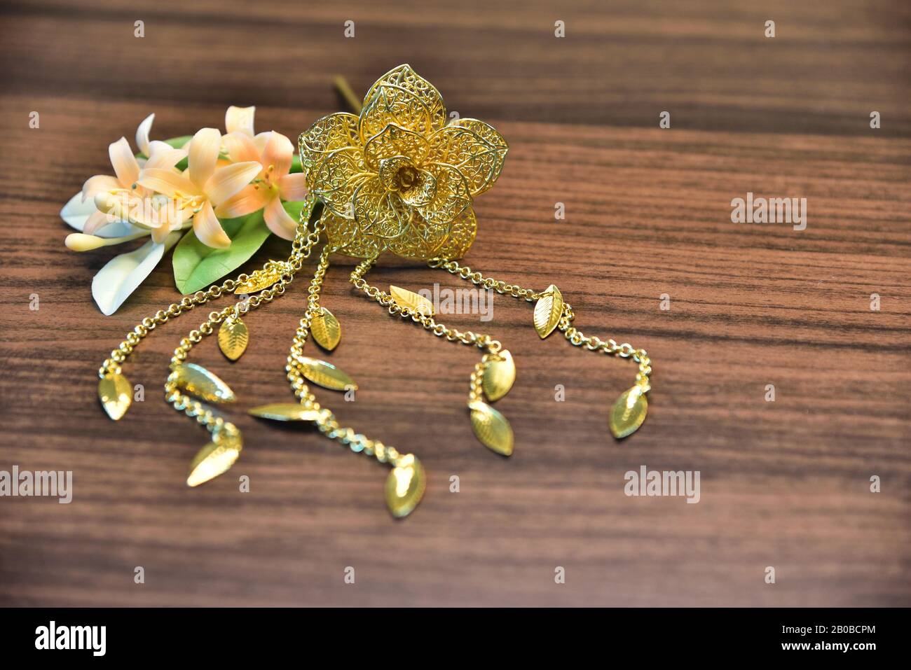 Thailand Traditional Jewelry 4 Stock Photo - Alamy