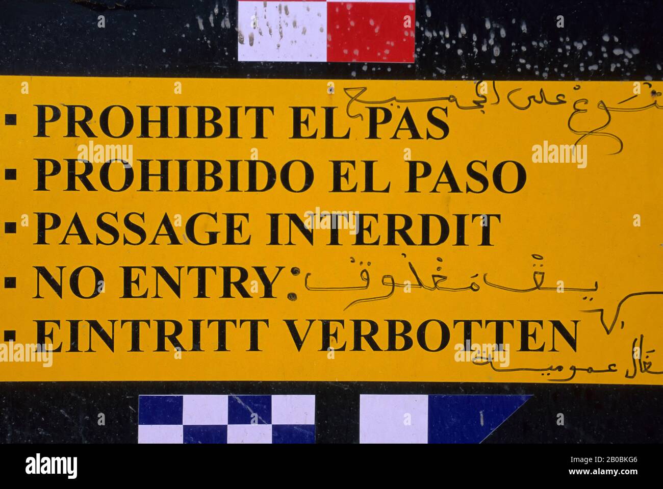 SPAIN, BARCELONA, MULTI-LINGUAL SIGN Stock Photo - Alamy