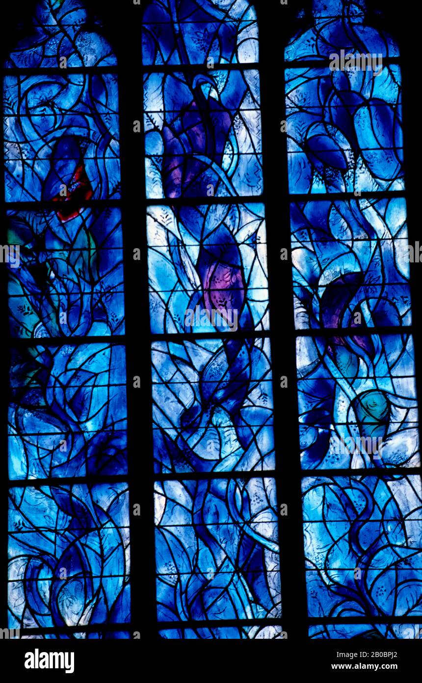 GERMANY, MAINZ, ST. STEPHEN'S CHURCH, MARC CHAGALL WINDOWS Stock Photo