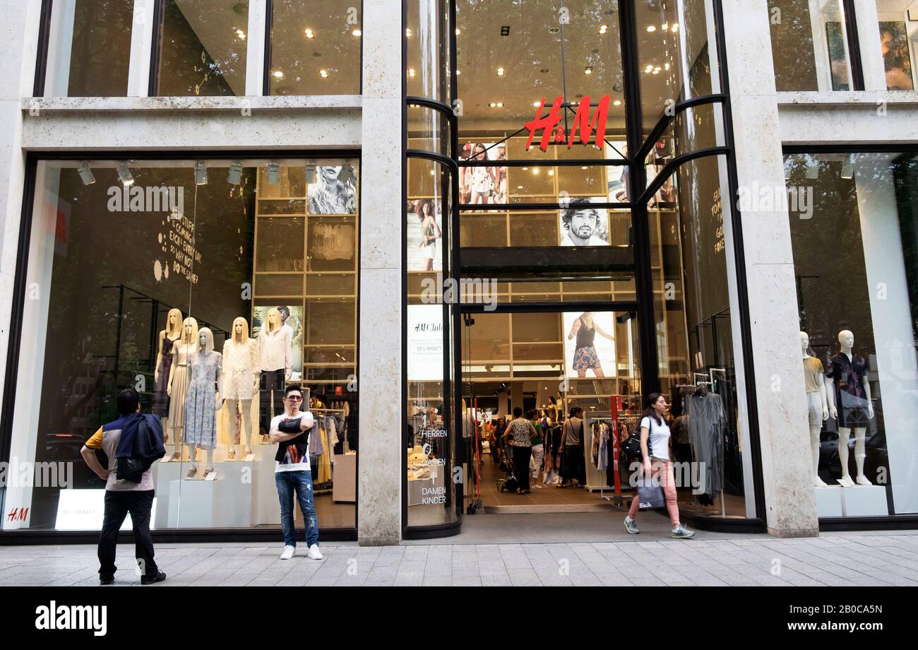 H&M clothes shop Dusseldorf Germany Stock Photo - Alamy