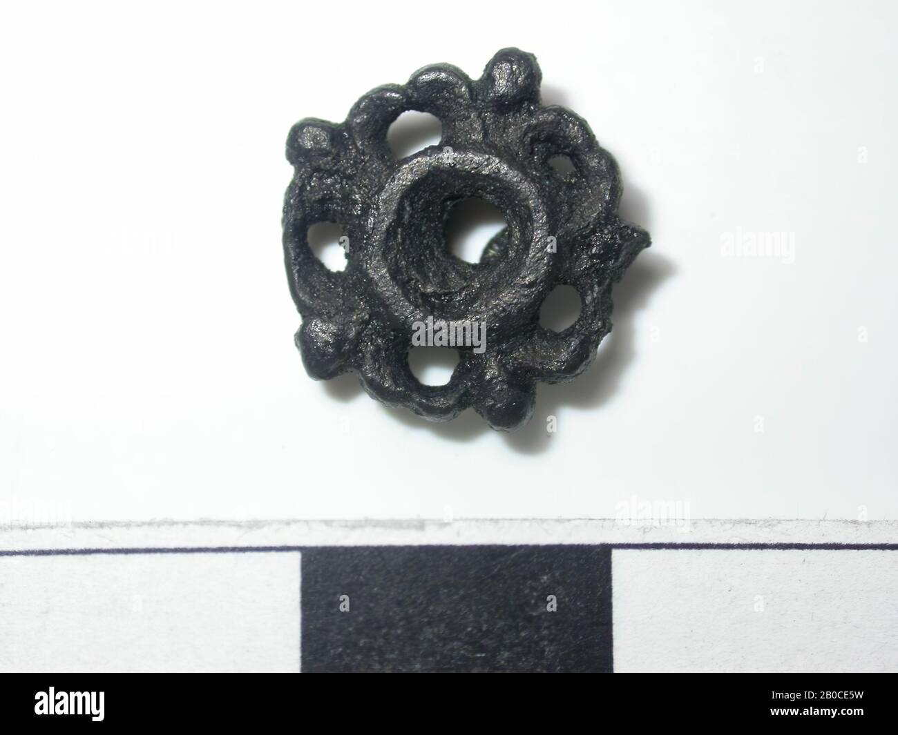 Circle shape with edge of fleur-de-lis, black (lead Stock Photo