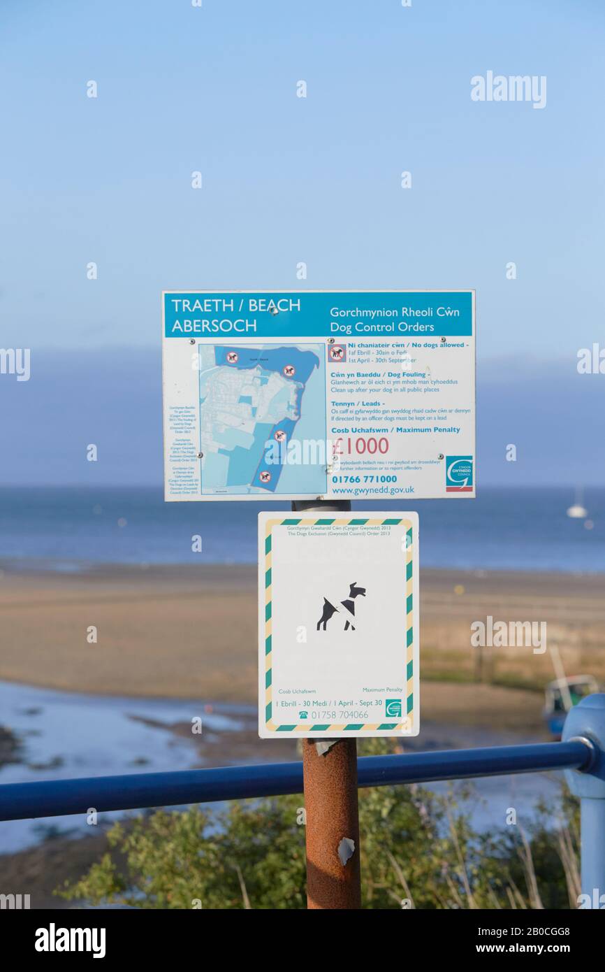 Traeth beach abersoch dog control order sign hires stock photography and images Alamy